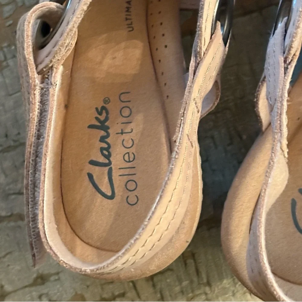 Clark’s Women's Giselle Loop Wedge‎ Sandals Taupe size 7